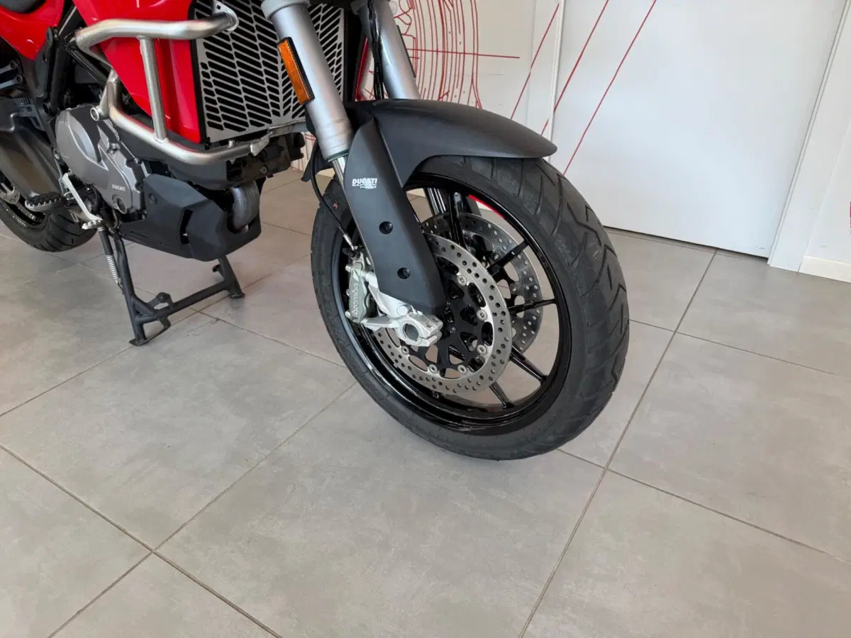 Ducati Multistrada V2 S (2022 - 24) (9)