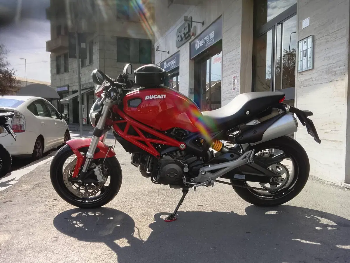 Ducati Monster 696 (2008 - 13) (2)