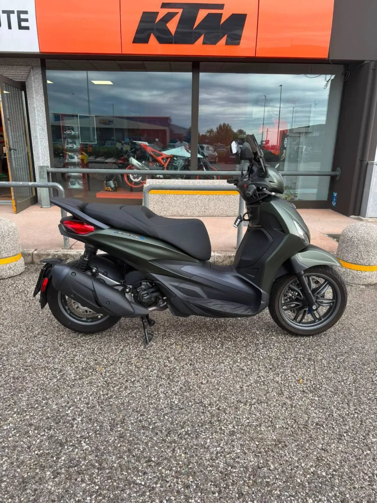 Piaggio Beverly 310 (2025 - 26) (5)