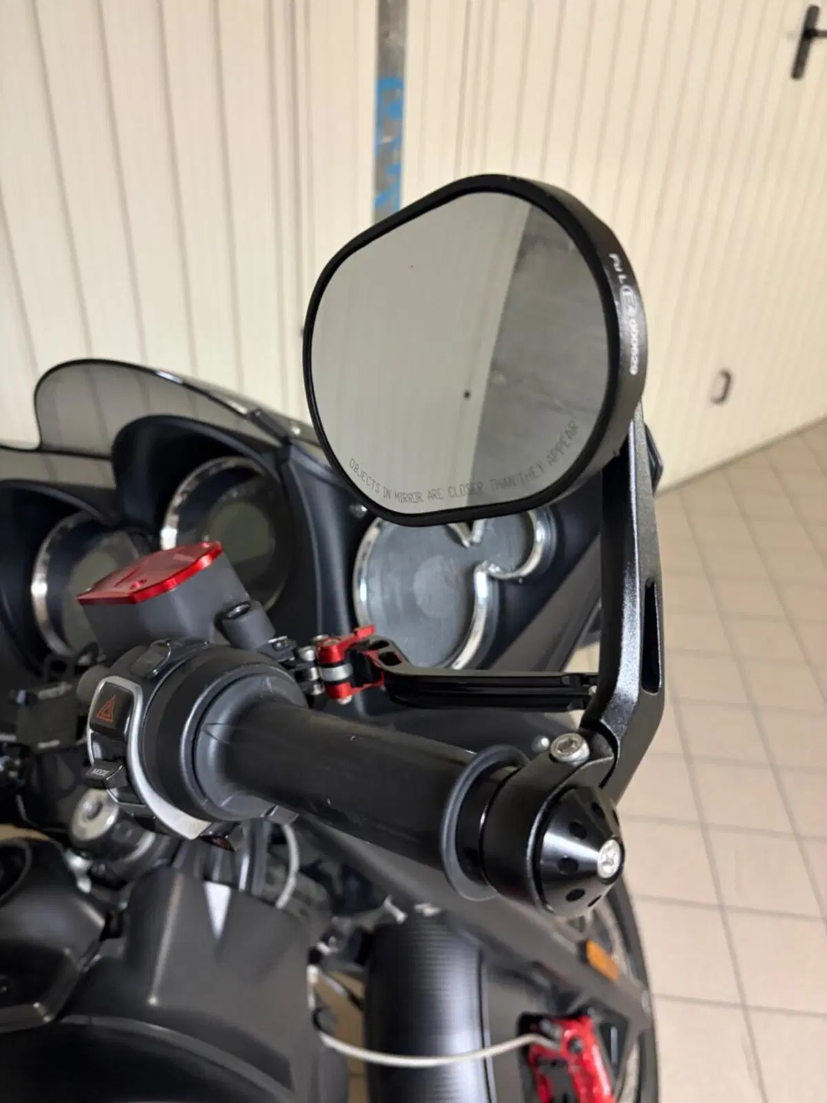 Moto Guzzi MGX 21 1400 (2016 - 20) (2)