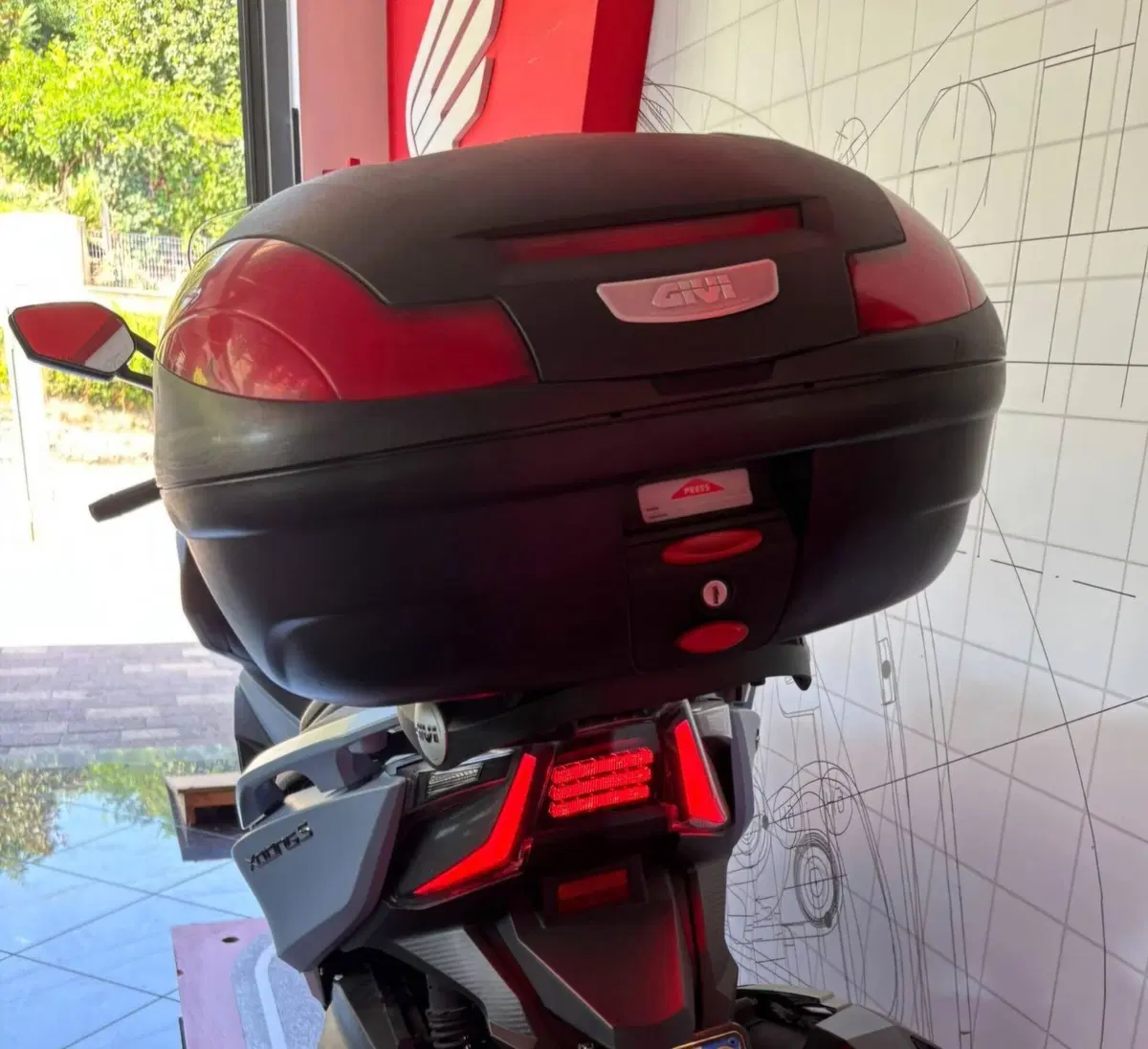Kymco Xciting 400i S TCS (2021 - 24) (5)