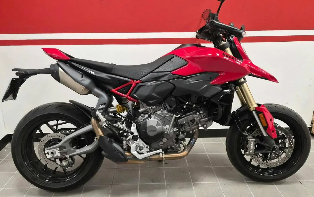 Ducati Hypermotard V2 (2026)