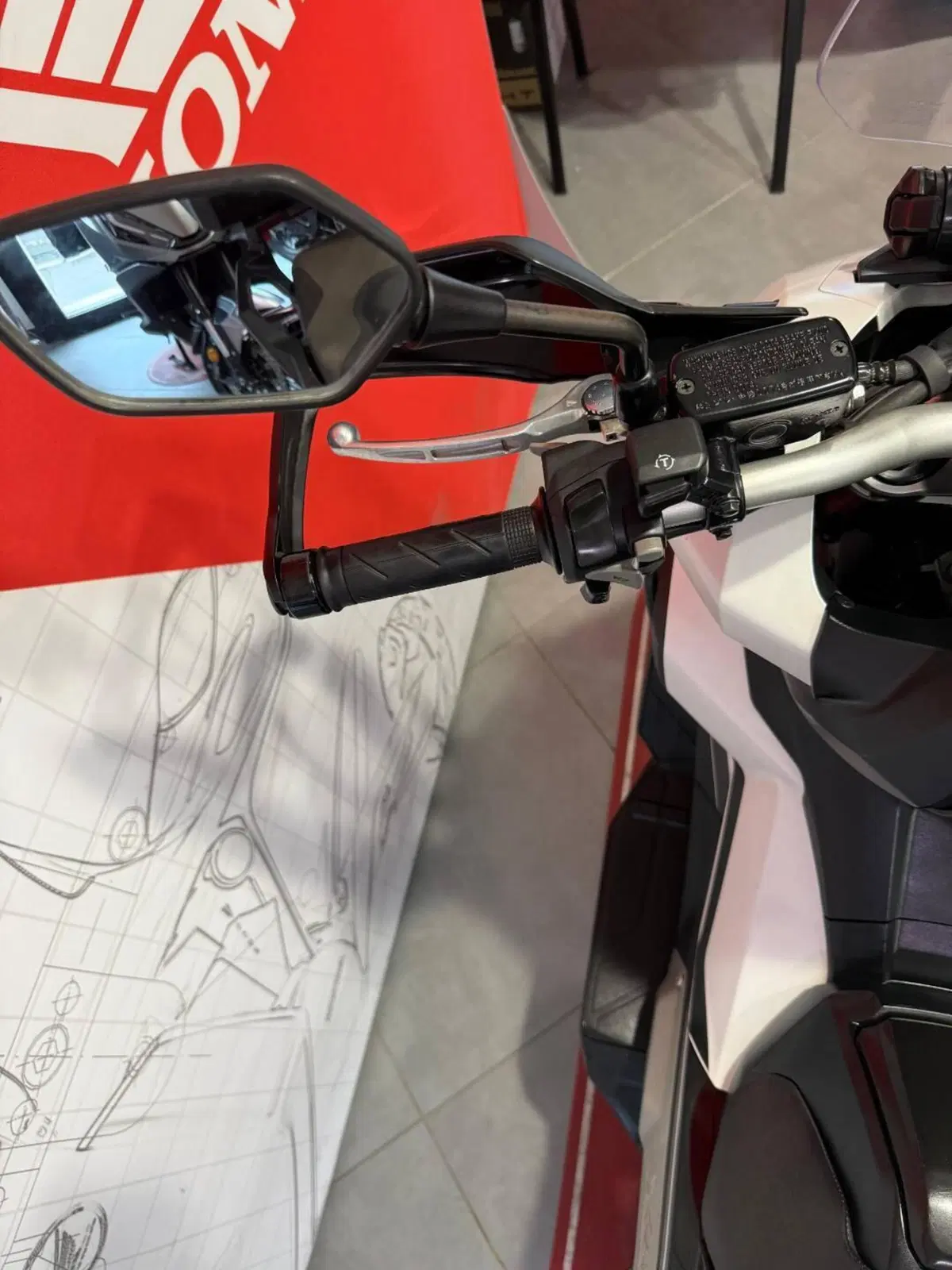 Honda X-ADV 750 (2018 - 20) (13)