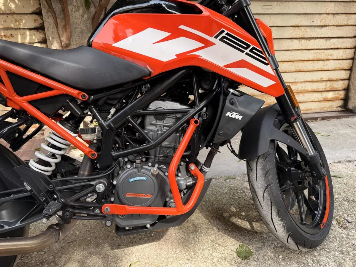 KTM 125 Duke (2021 - 23) (6)