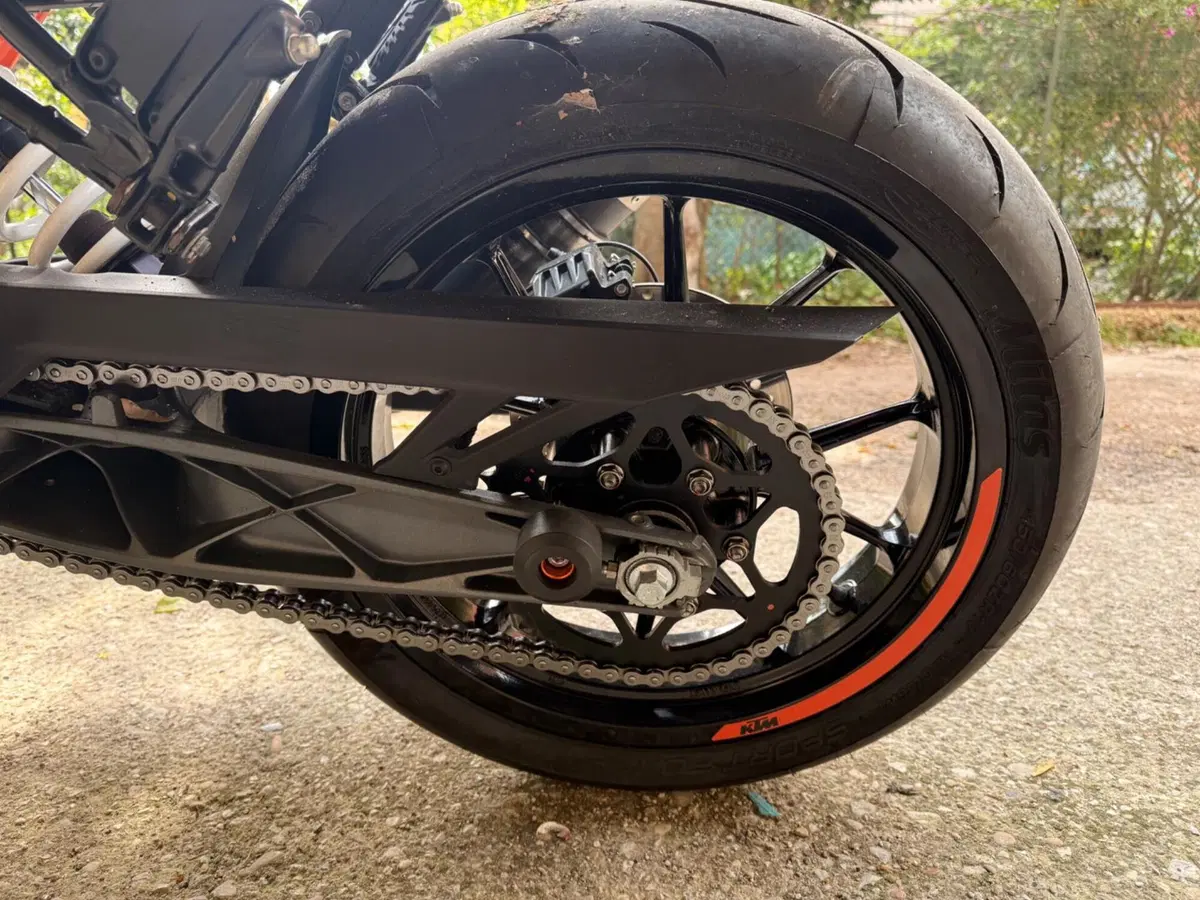 KTM 125 Duke (2021 - 23) (9)
