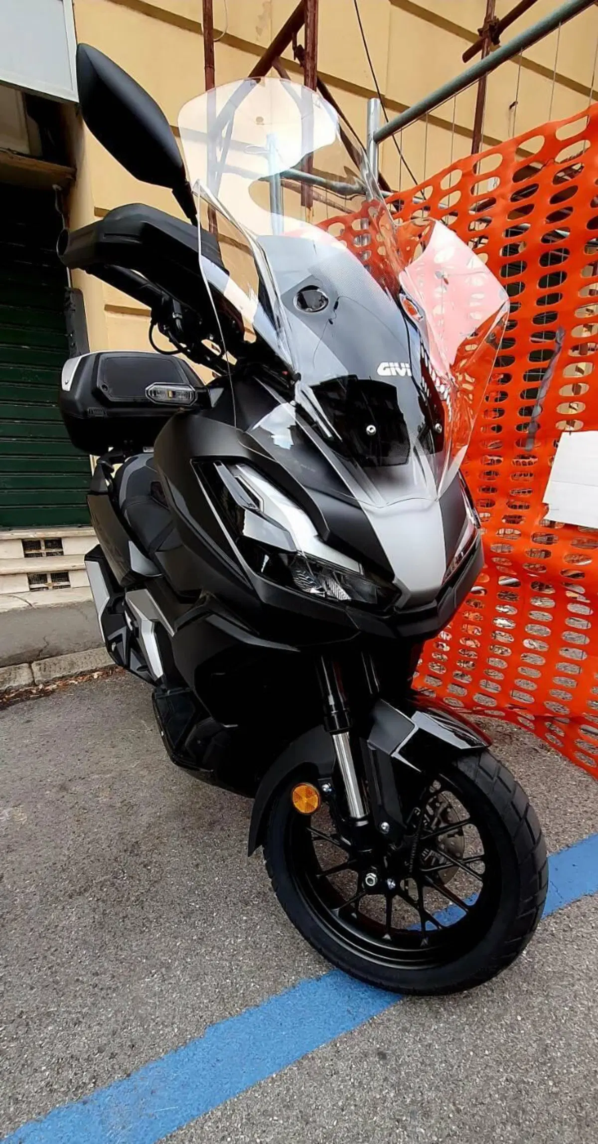 Honda ADV 350 Special Edition (2025 - 26) (2)