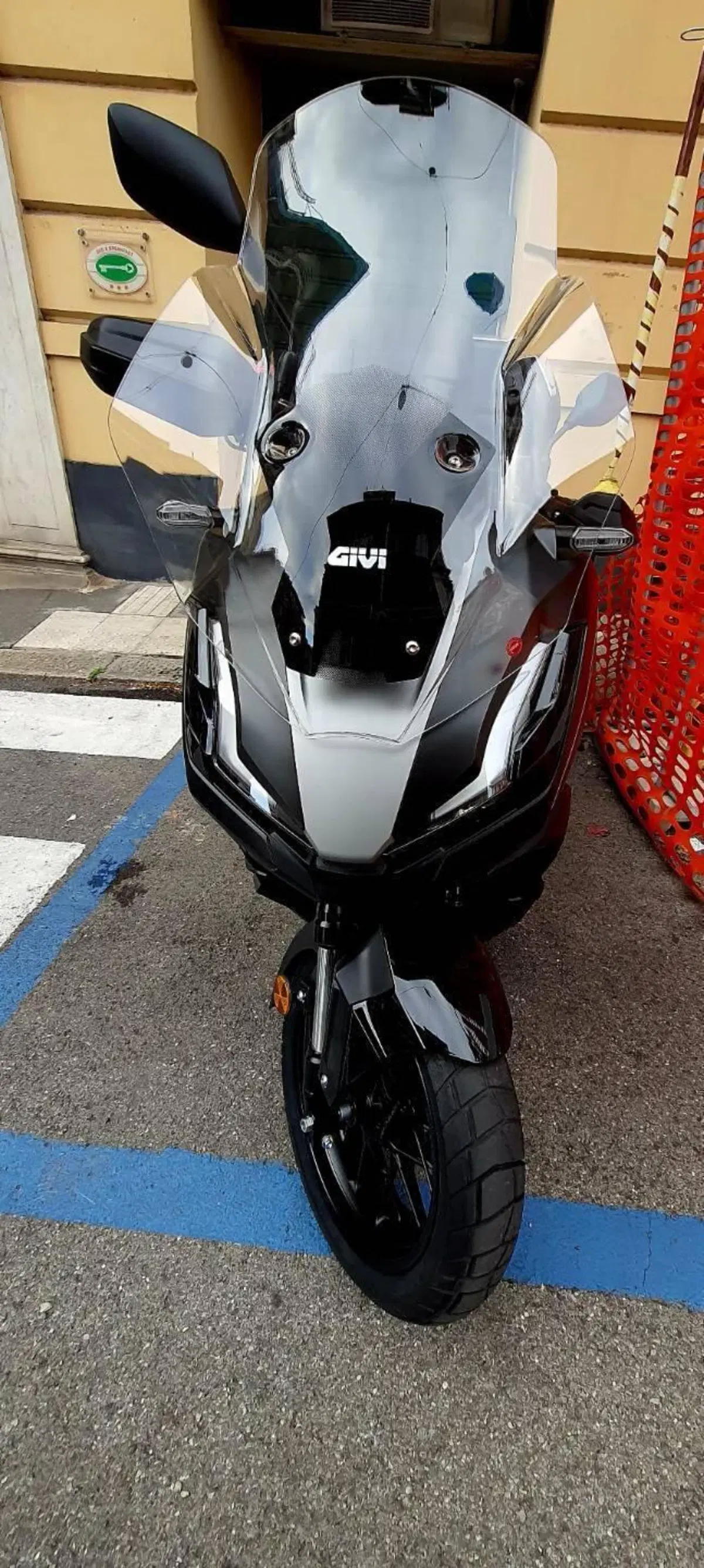 Honda ADV 350 Special Edition (2025 - 26) (3)