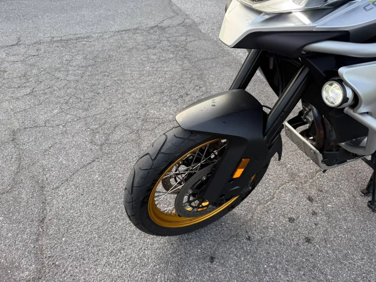 CFMOTO 800MT Touring (2022 - 26) (11)