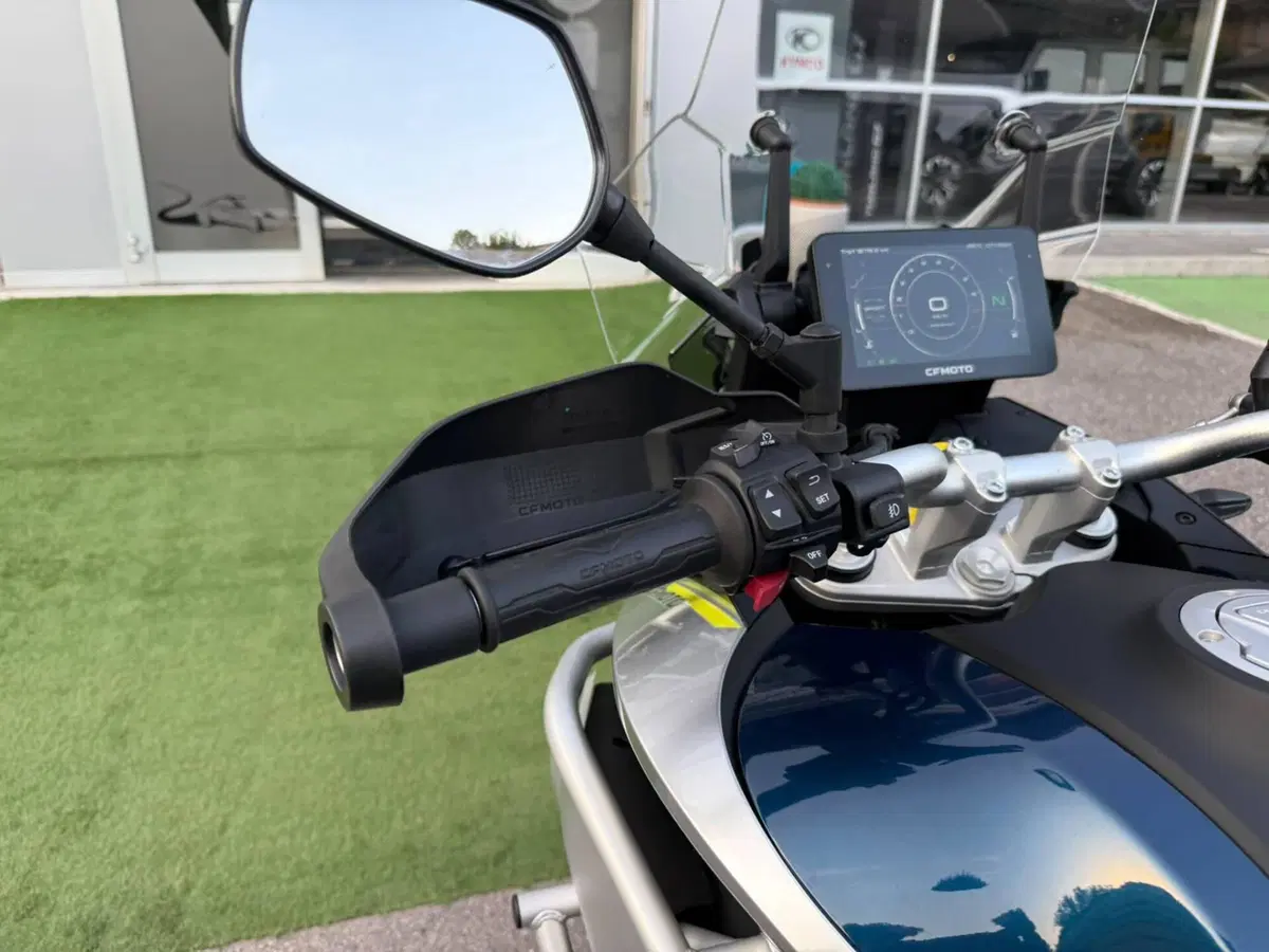 CFMOTO 800MT Touring (2022 - 26) (17)