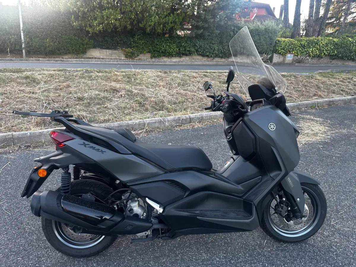 Yamaha X-Max 300 (2025 - 26)