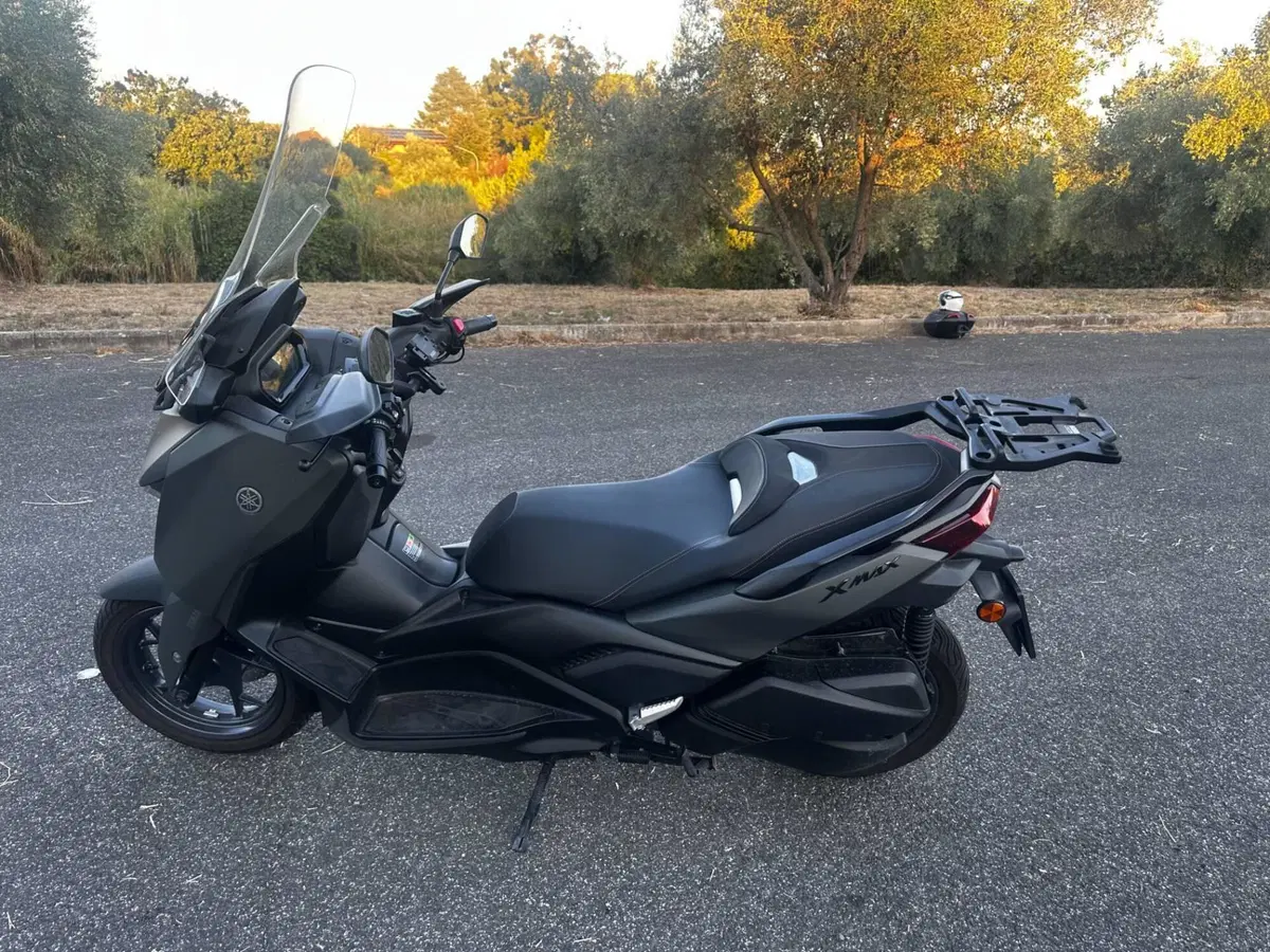 Yamaha X-Max 300 (2025 - 26) (2)