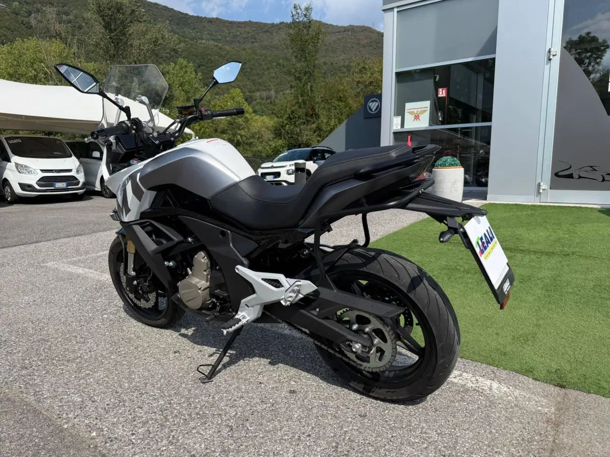 CFMOTO 650MT (2021 - 24) (5)