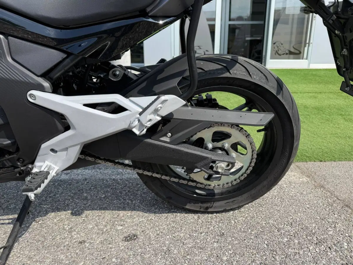 CFMOTO 650MT (2021 - 24) (7)
