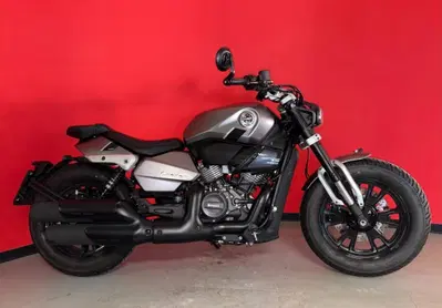 Benelli Leoncino 400 Bobber (2026) usata