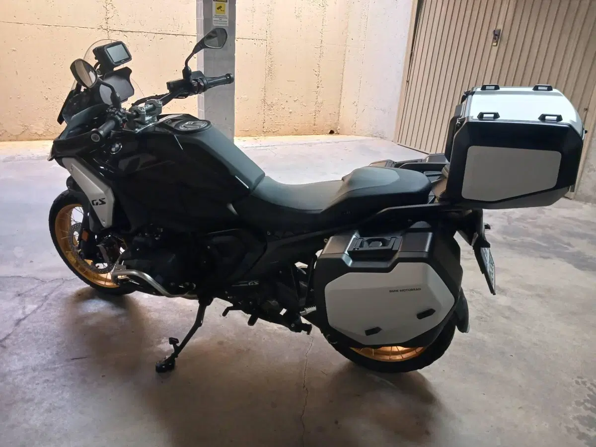 Bmw R 1300 GS Triple Black (2023 - 26) (6)