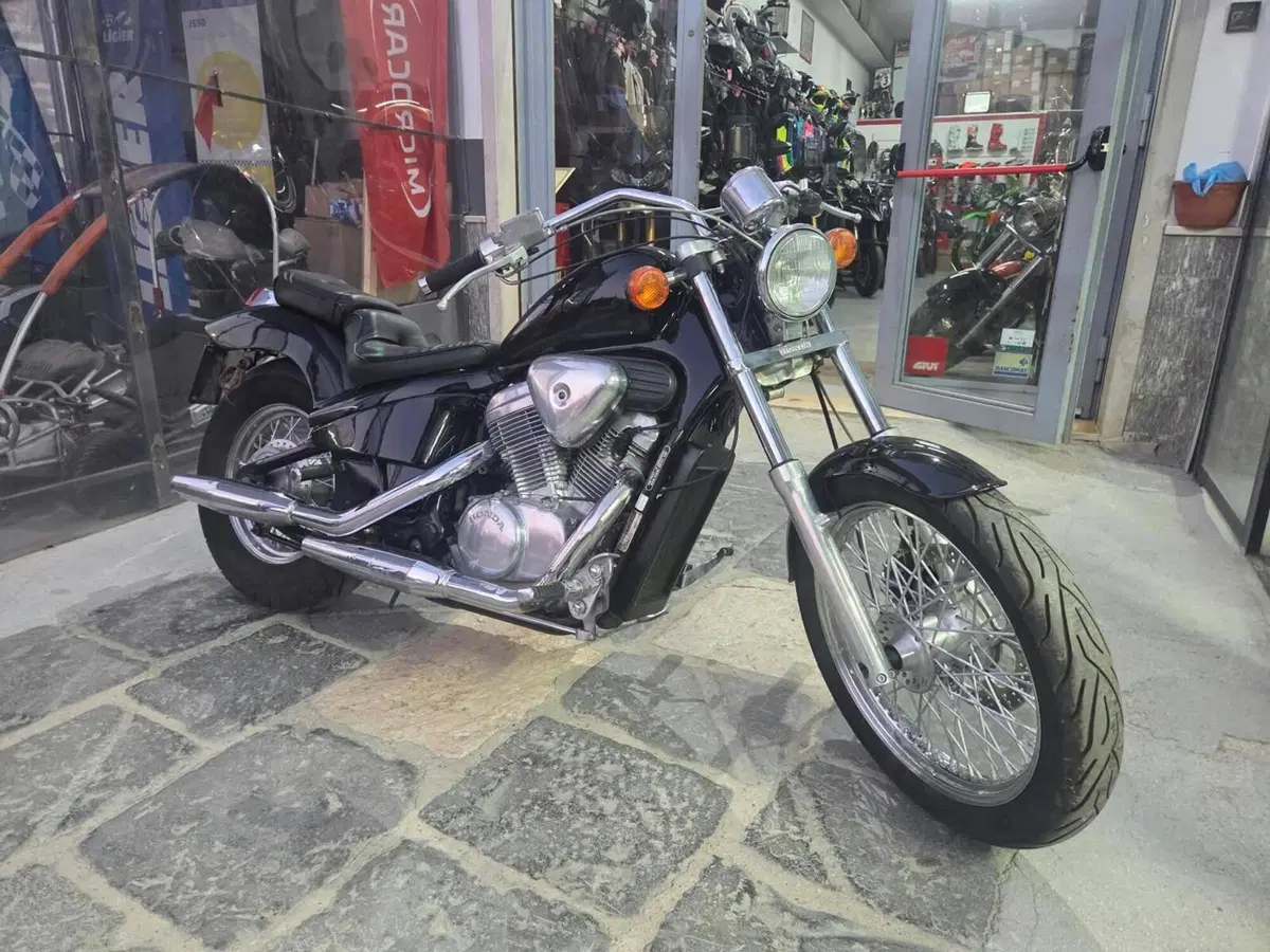 Honda VT 600 C Shadow (1989 - 02) (3)