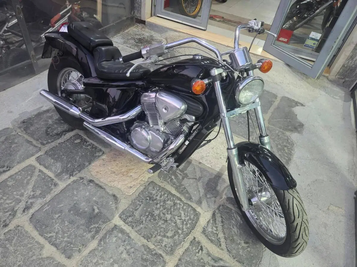 Honda VT 600 C Shadow (1989 - 02) (4)