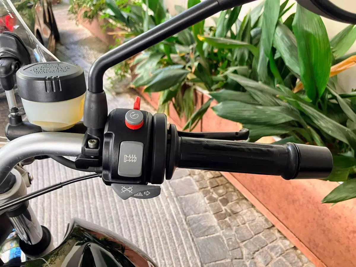 Bmw R 1200 R (2006 - 11) (8)