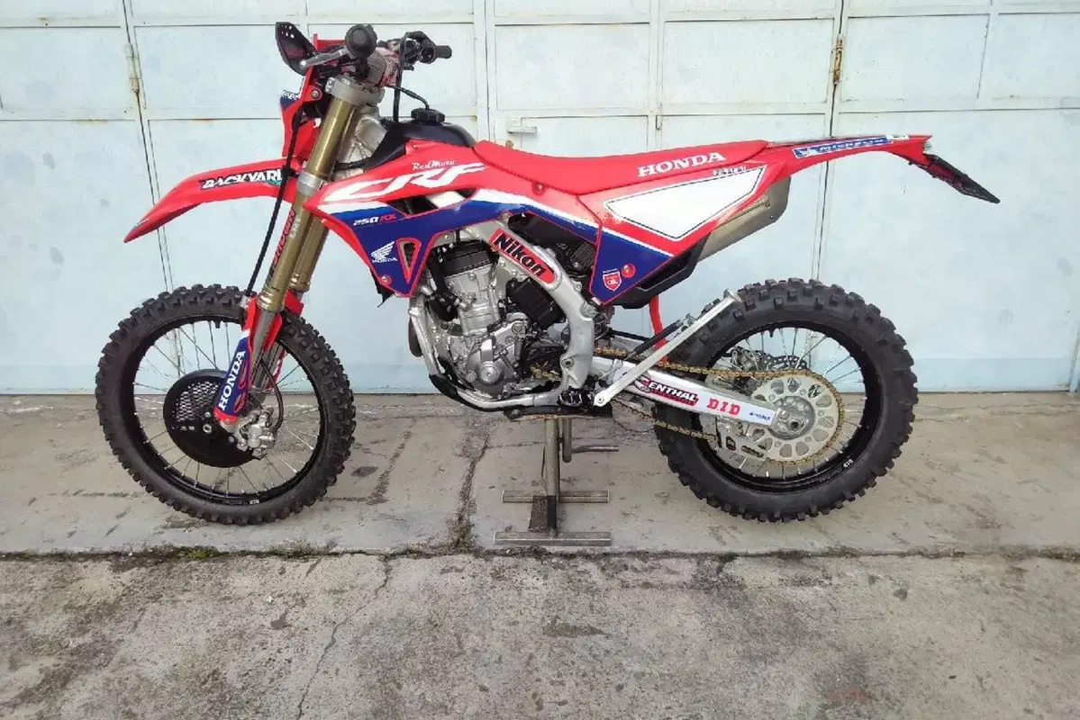 Honda CRF 250RX Enduro (2022) (2)