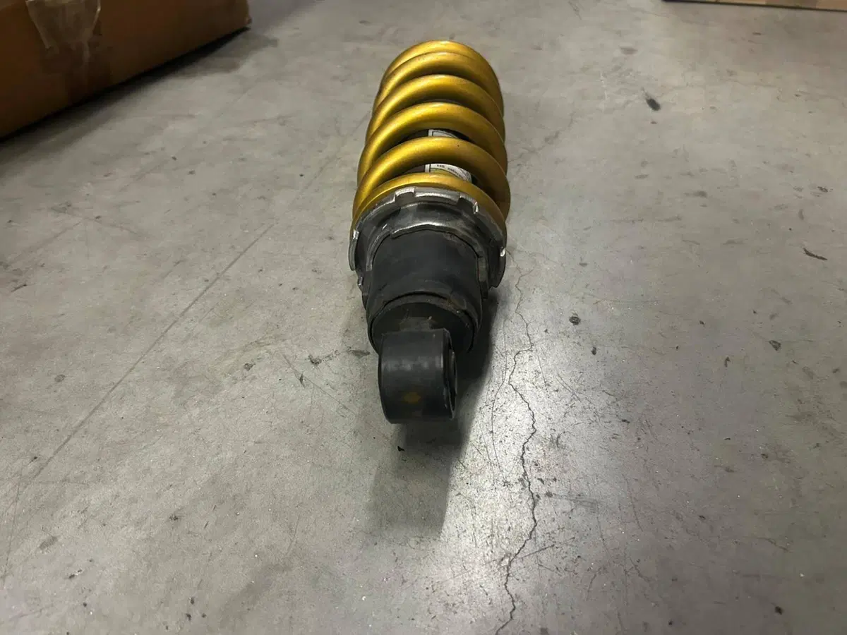 Mono ammortizzatore posteriore Kawasaki ER6N 2006/ (2)