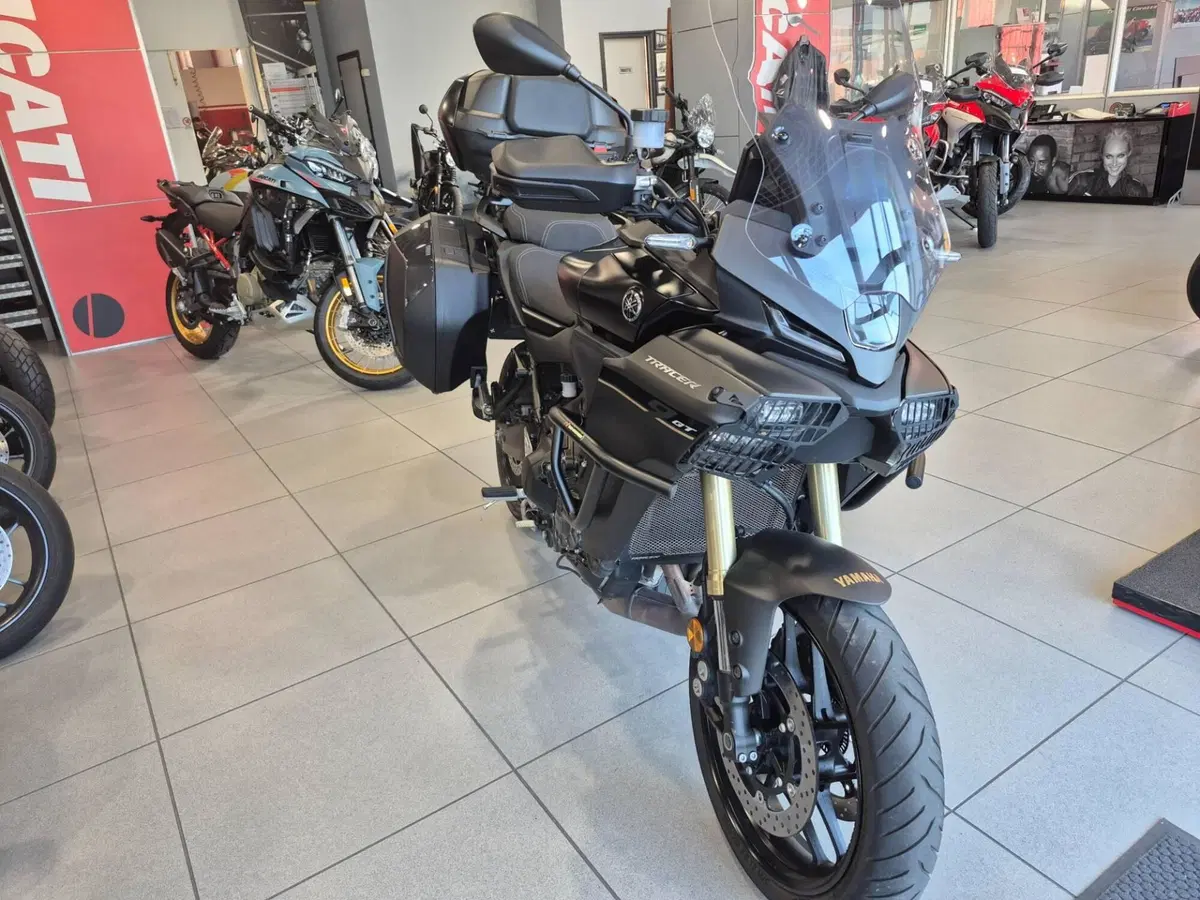 Yamaha Tracer 9 GT (2025 - 26) (2)