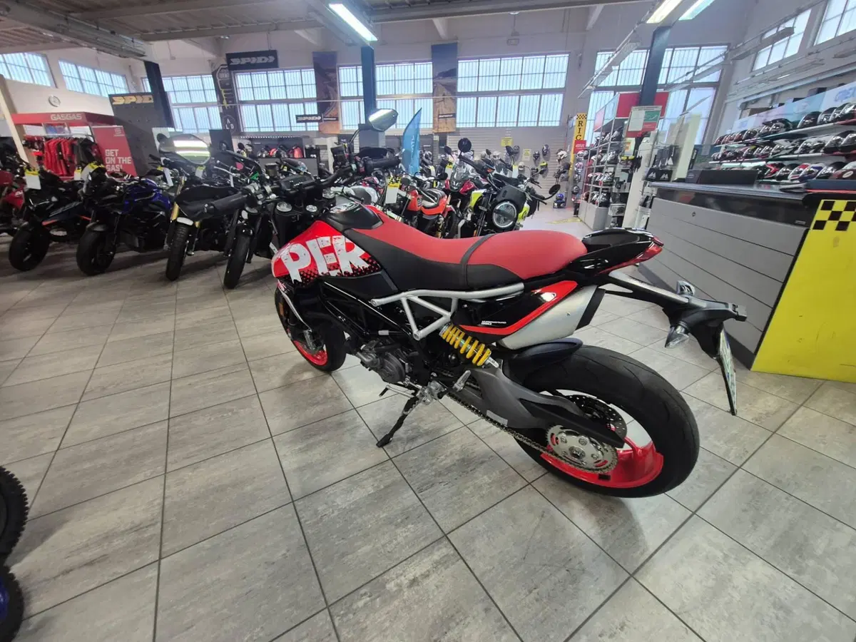 Ducati Hypermotard 950 RVE (2020)