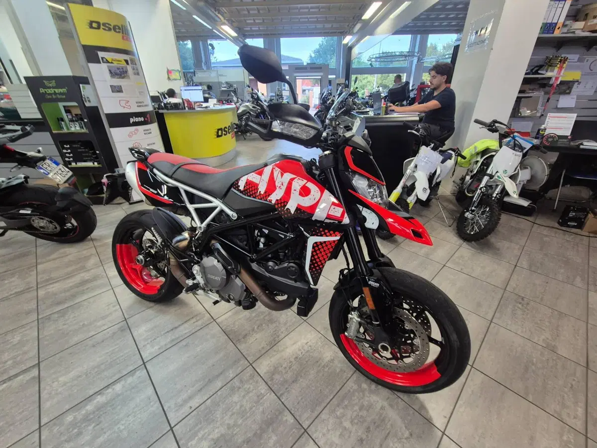 Ducati Hypermotard 950 RVE (2020) (4)