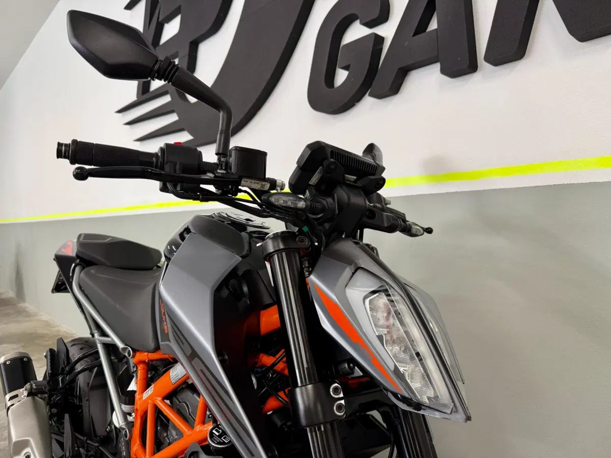 KTM 125 Duke (2021 - 23) (3)