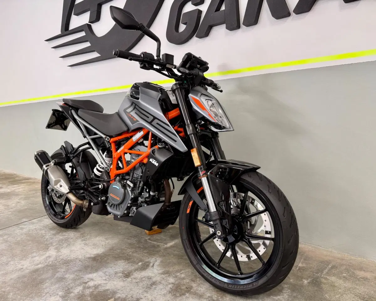 KTM 125 Duke (2021 - 23) (4)