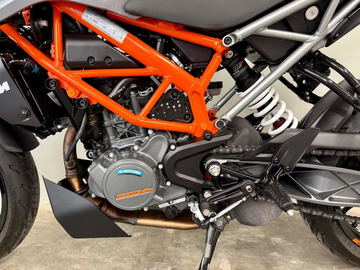 KTM 125 Duke (2021 - 23) (10)
