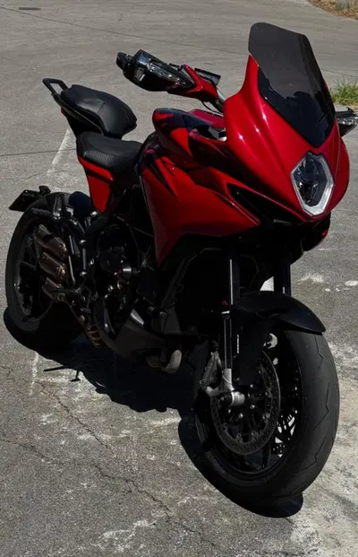 MV Agusta Turismo Veloce 800 R (2023 - 26) usata