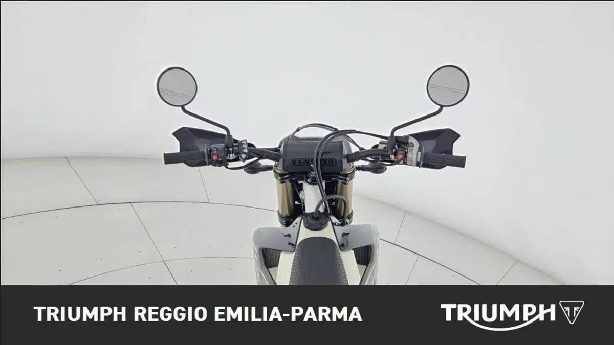 Triumph TF 250-E (2026) (15)