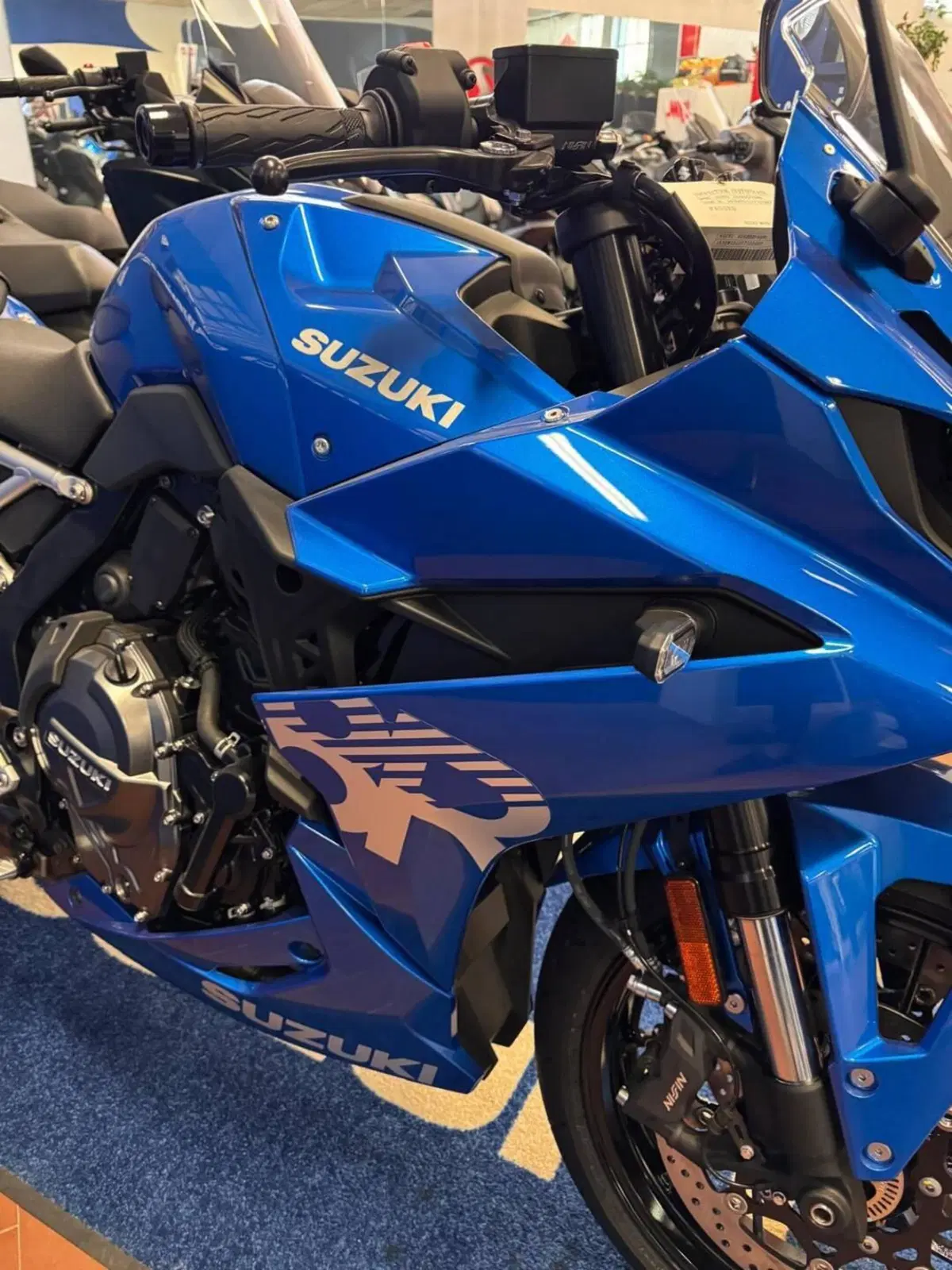 Suzuki GSX-8R (2024 - 26) (3)