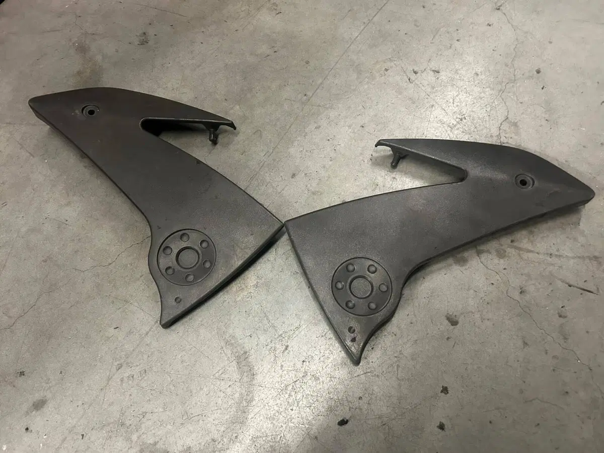 Coppia plastiche copri telaio DX/SX Kawasaki ER6N