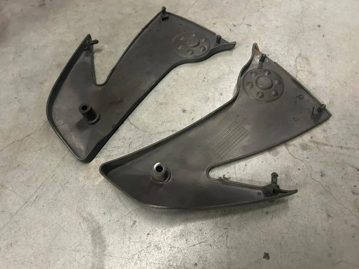 Coppia plastiche copri telaio DX/SX Kawasaki ER6N (2)