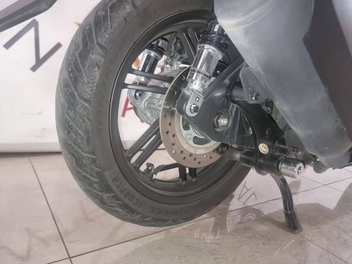 Honda SH 350i Sport (2025 - 26) (6)