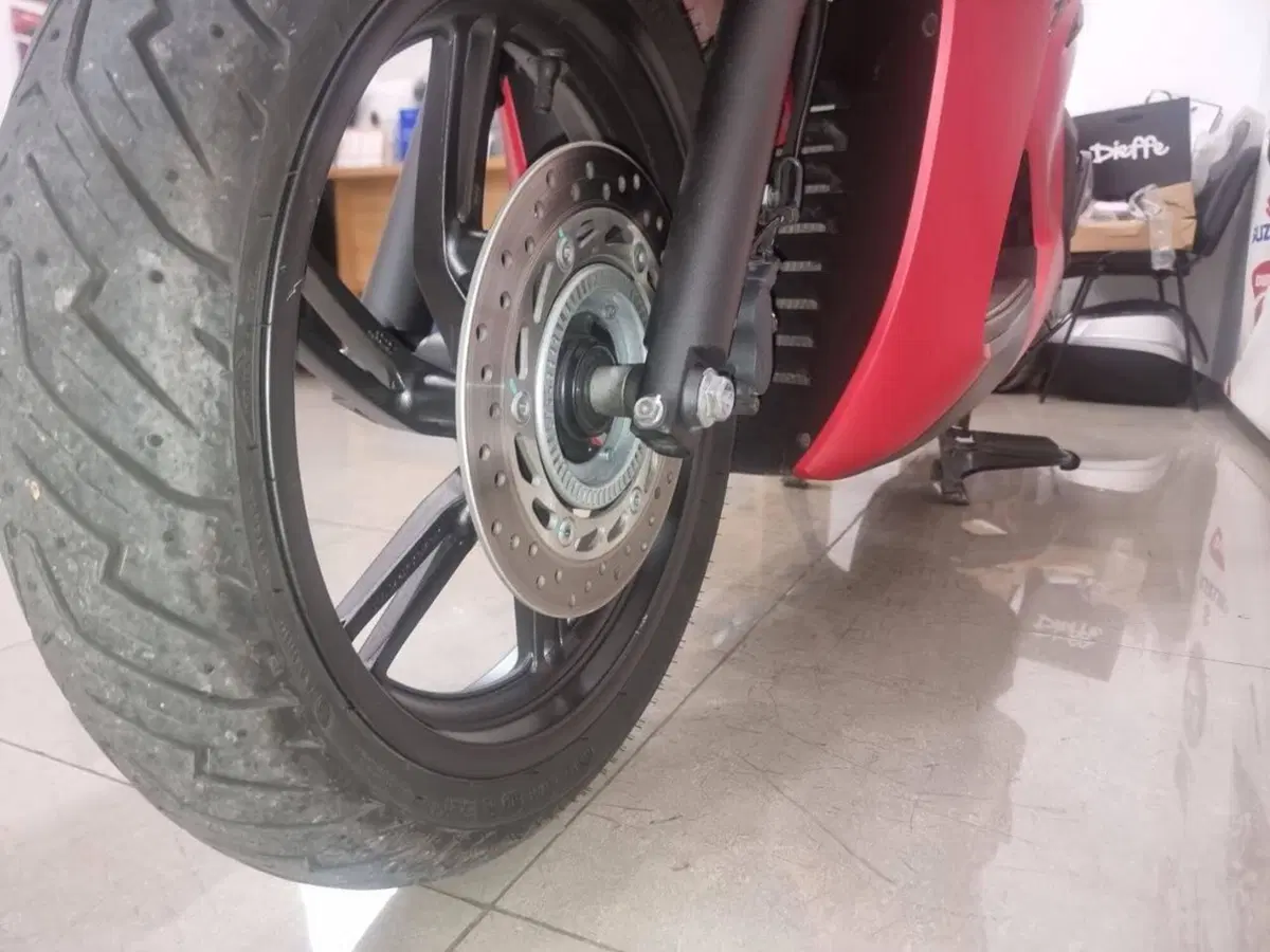 Honda SH 350i Sport (2025 - 26) (7)