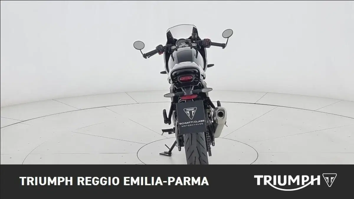 Triumph Thruxton 400 (2026) (2)
