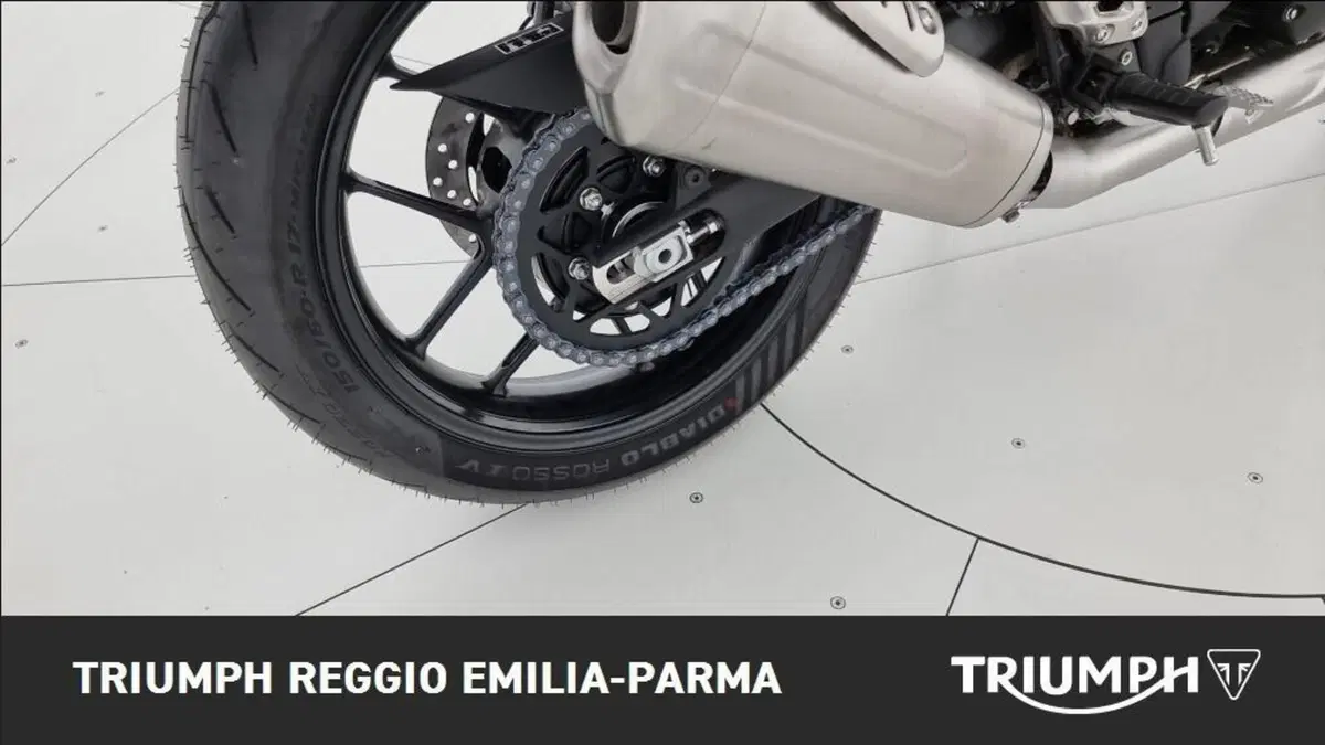 Triumph Thruxton 400 (2026) (16)