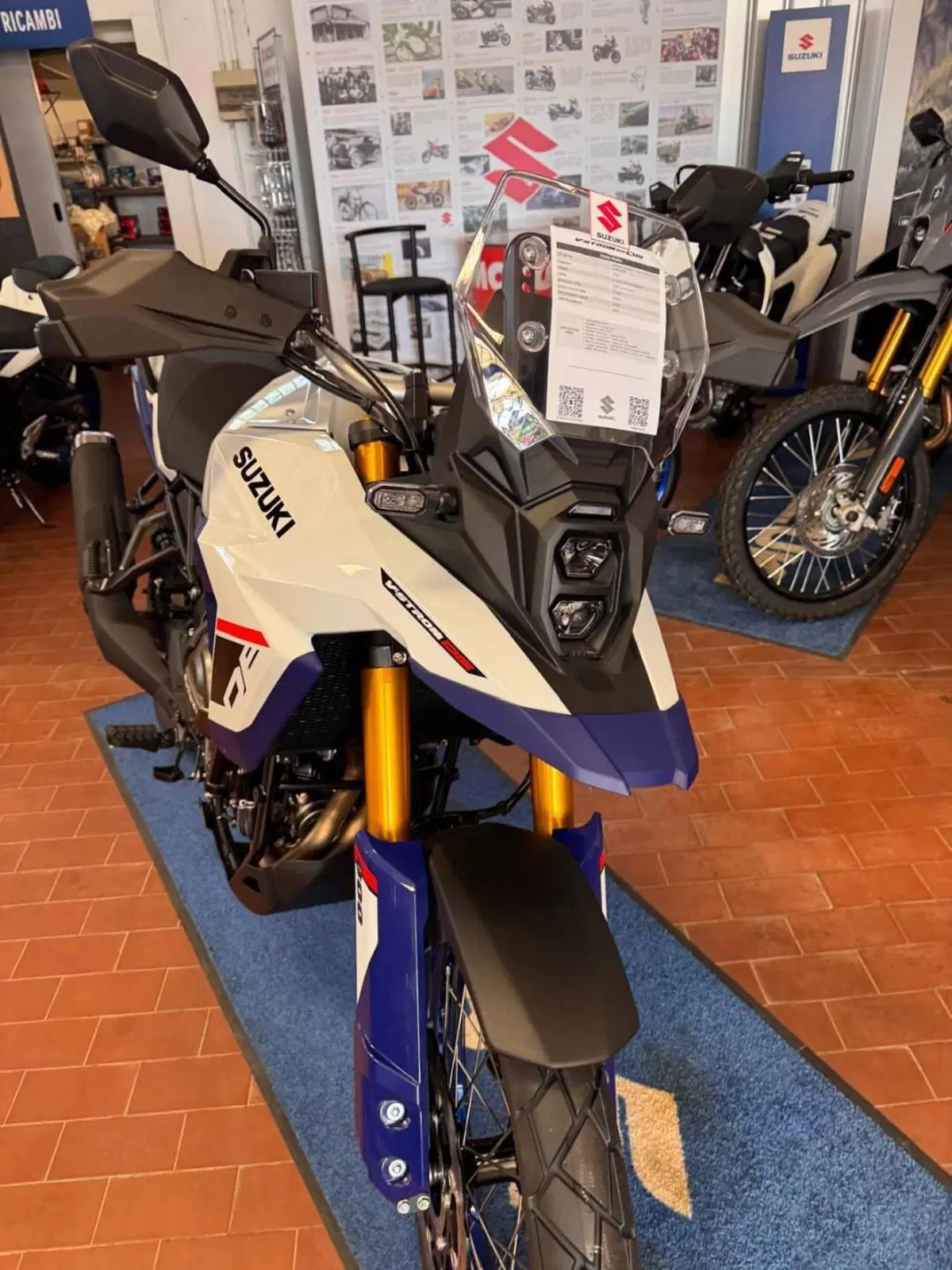 Suzuki V-Strom 800DE (2025 - 26) (2)