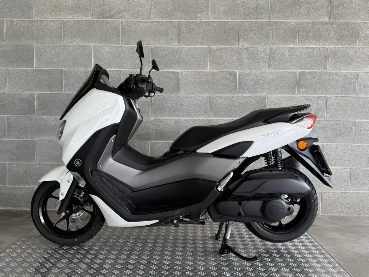 Yamaha N-Max 125 (2021 - 24) (4)