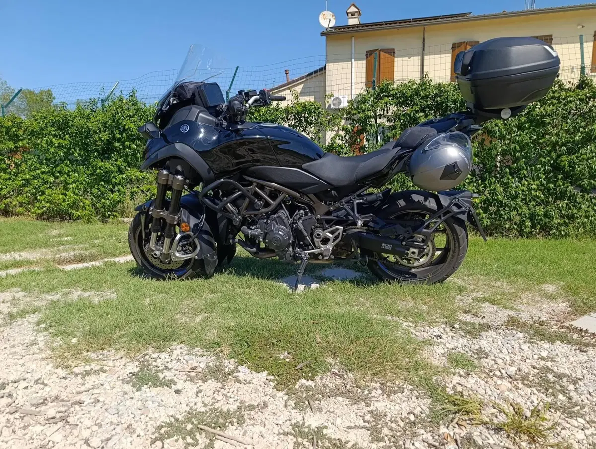 Yamaha Niken 890 GT (2023 - 26) (4)