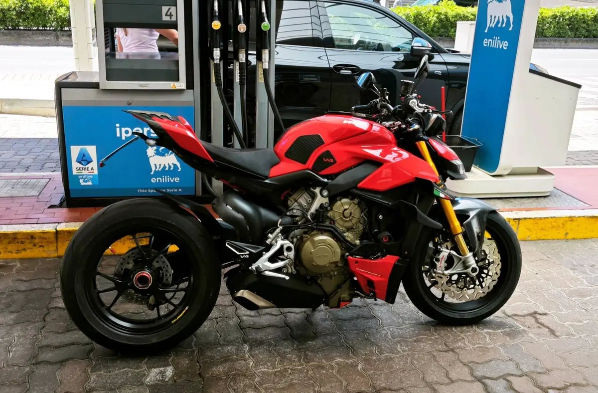 Ducati Streetfighter V4 1100 S (2020)