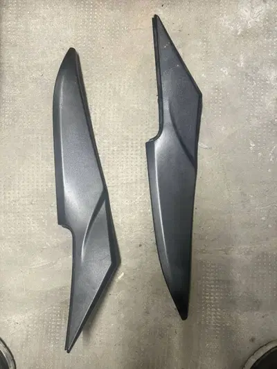 Coppia plastiche sotto serbatoio DX/SX Kawasaki ER