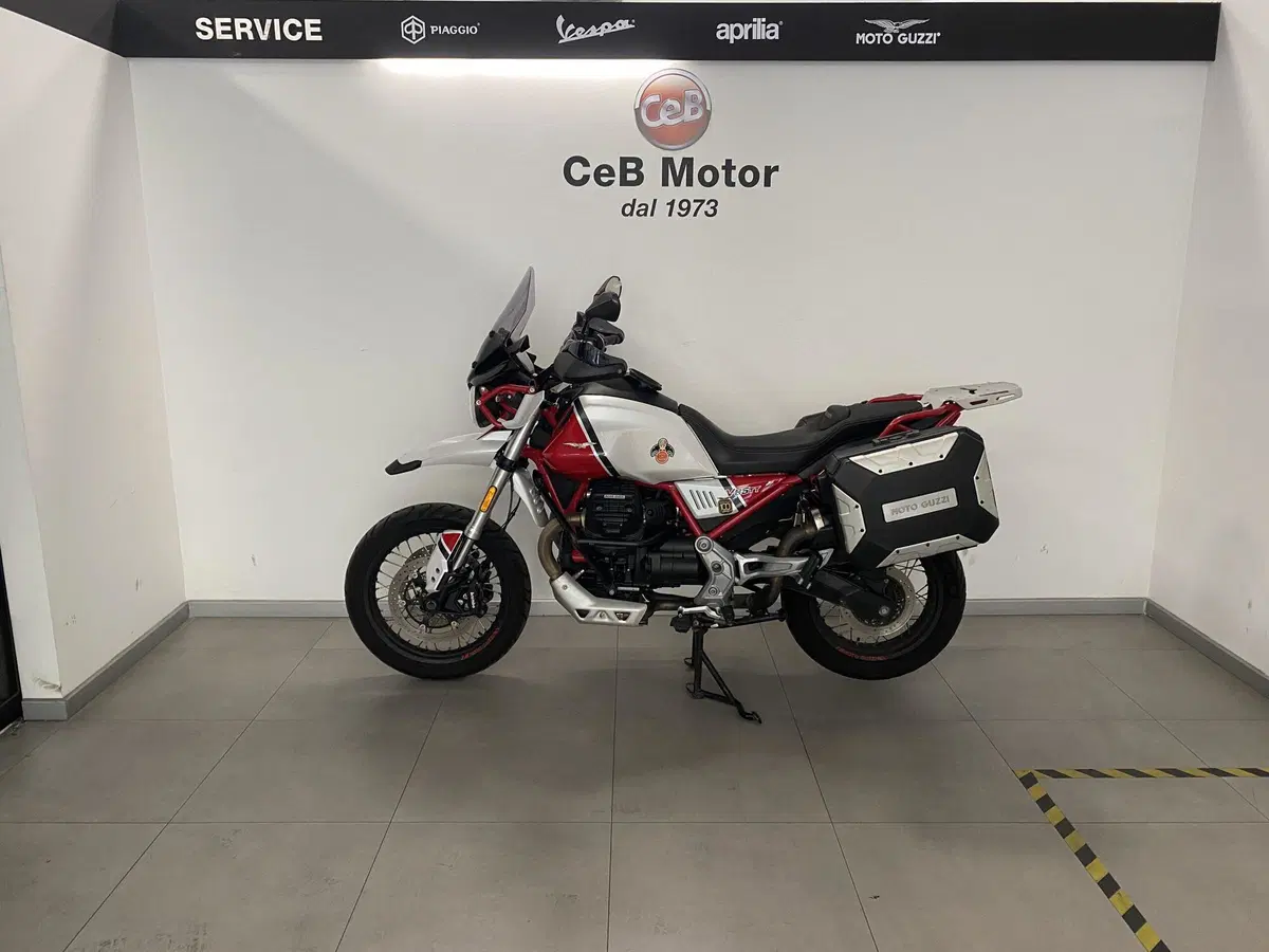 Moto Guzzi V85 TT Evocative Graphics (2019 - 20) (5)