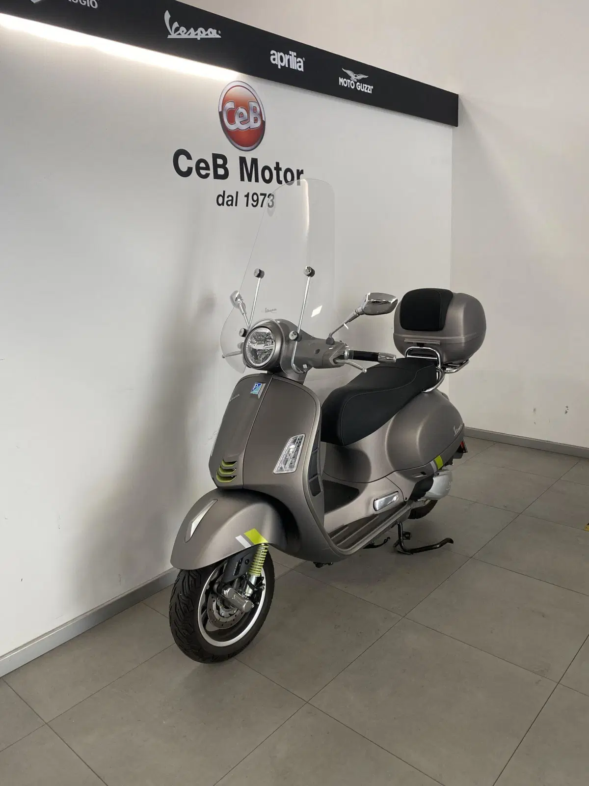 Vespa GTS 300 Super Tech (2023 - 24) (5)