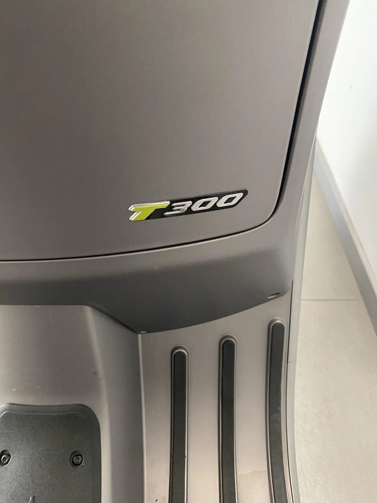 Vespa GTS 300 Super Tech (2023 - 24) (7)