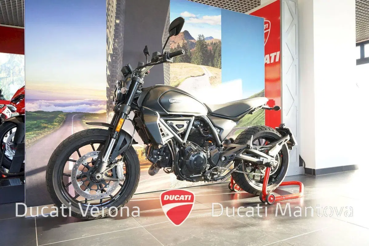 Ducati Scrambler 800 Icon Dark (2025 - 26) (11)