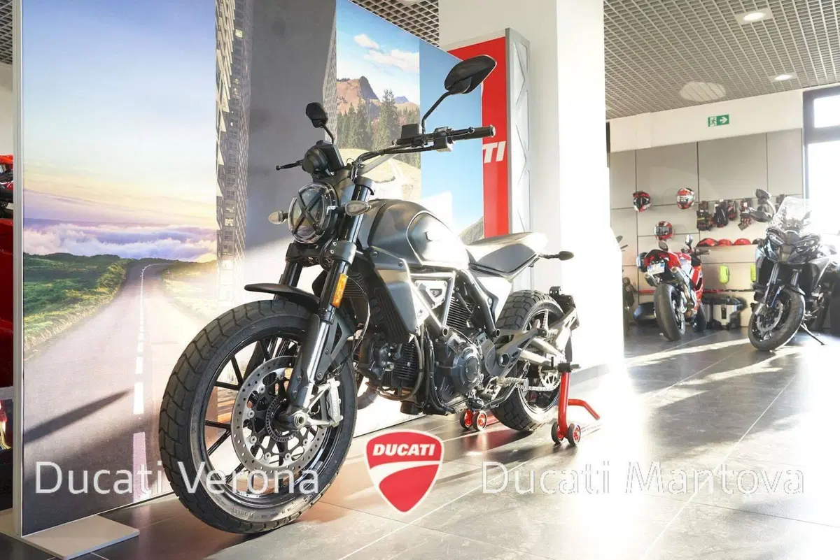 Ducati Scrambler 800 Icon Dark (2025 - 26) (12)
