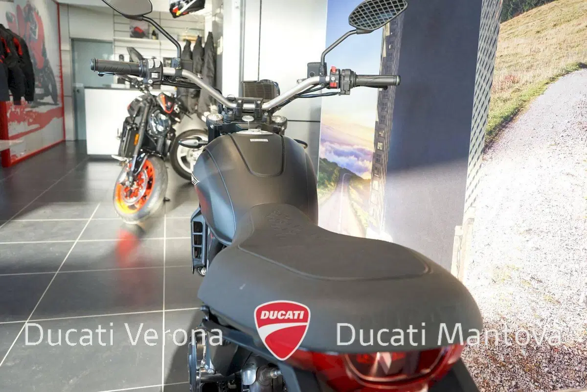 Ducati Scrambler 800 Icon Dark (2025 - 26) (13)